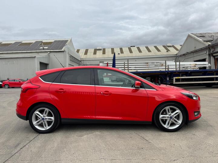 Ford Focus 1.6 Titanium Powershift Euro 6 5dr