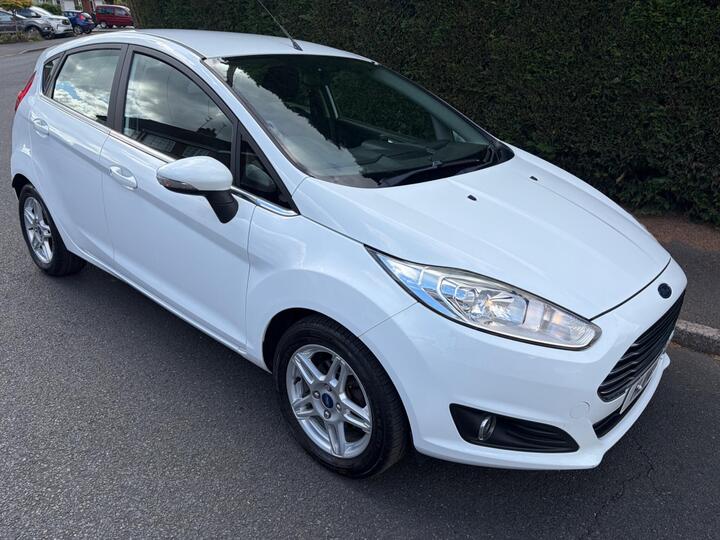 Ford Fiesta 1.0T EcoBoost Zetec Euro 5 (s/s) 5dr