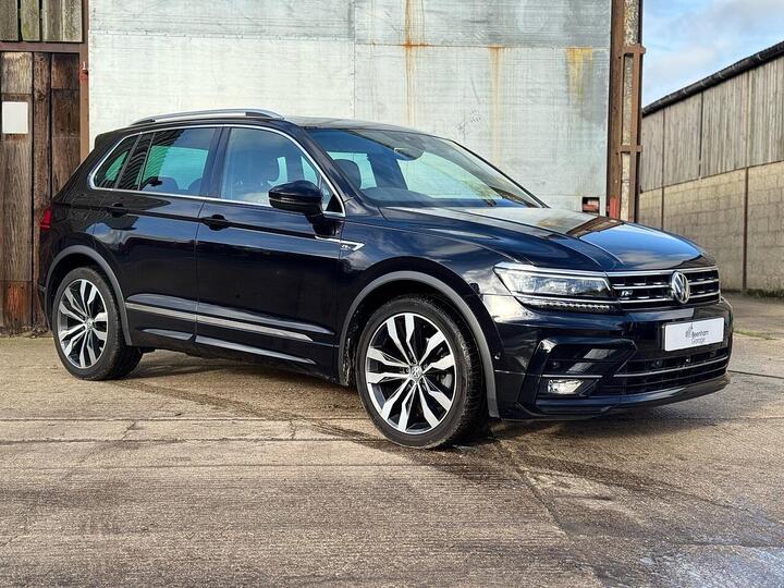 Volkswagen Tiguan 1.5 TSI EVO R-Line DSG Euro 6 (s/s) 5dr Volkswagen Tiguan 1.5 TSI EVO R-Line DSG Euro 6 (s/s) 5dr