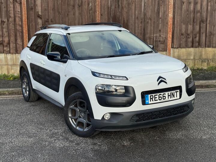 Citroen C4 Cactus 1.2 PureTech Feel Euro 6 5dr (Euro 6) Citroen C4 Cactus 1.2 PureTech Feel Euro 6 5dr (Euro 6)