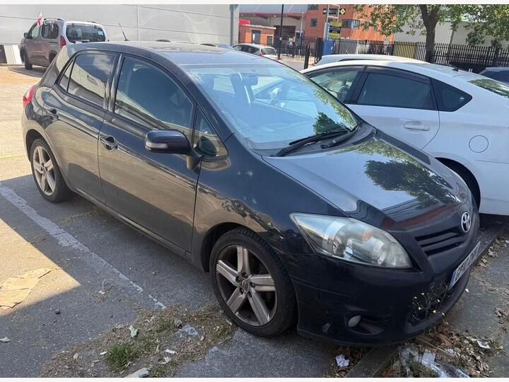 Toyota Auris 1.6 V-Matic SR Euro 5 5dr