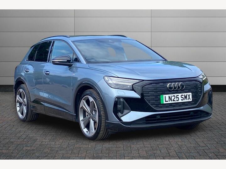 Audi Q4 E-tron 45 Black Edition Auto Quattro 5dr 82kWh Audi Q4 E-tron 45 Black Edition Auto Quattro 5dr 82kWh