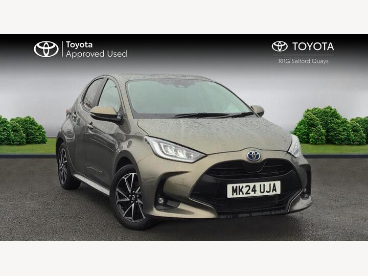 Toyota Yaris 1.5 VVT-h Design E-CVT Euro 6 (s/s) 5dr