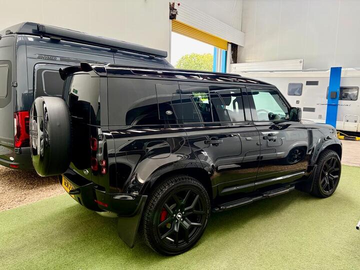 Land Rover Defender 110 3.0 D250 MHEV X-Dynamic SE Auto 4WD Euro 6 (s/s) 5dr