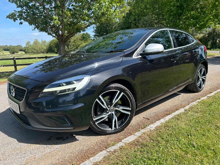 Volvo V40 1.5 T2 GPF R-Design Pro Auto Euro 6 (s/s) 5dr