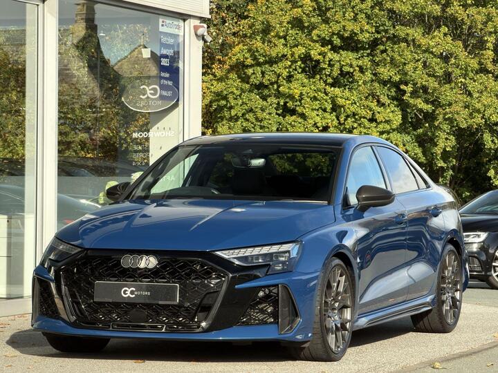 Audi RS3 2.5 TFSI Carbon Black S Tronic Quattro Euro 6 (s/s) 4dr