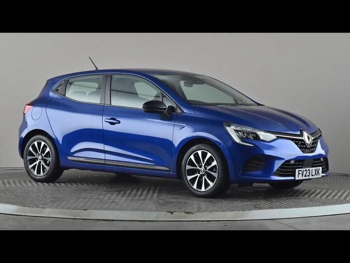 Renault Clio 1.6 E-TECH Evolution Auto Euro 6 (s/s) 5dr Renault Clio 1.6 E-TECH Evolution Auto Euro 6 (s/s) 5dr