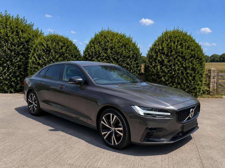 Volvo S90 2.0h T8 Recharge 11.6kWh R-Design Auto AWD Euro 6 (s/s) 4dr