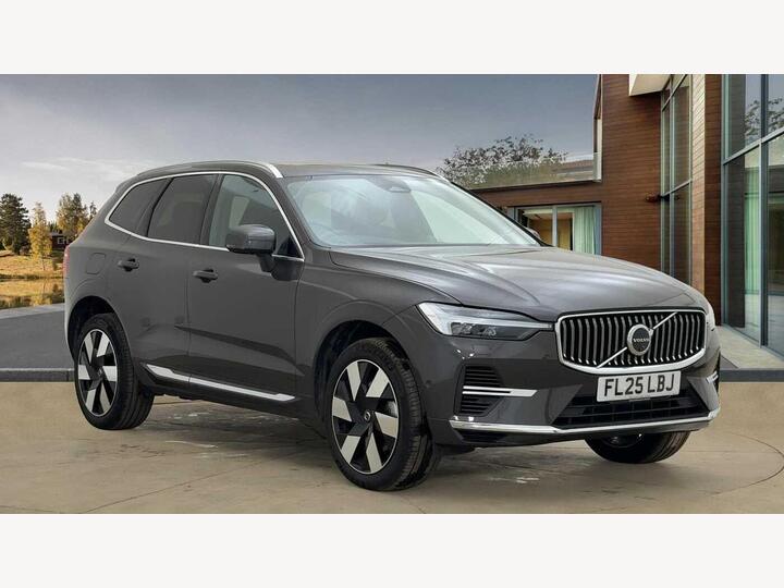 Volvo XC60 2.0h T8 18.8kWh Ultra Bright Auto AWD Euro 6 (s/s) 5dr