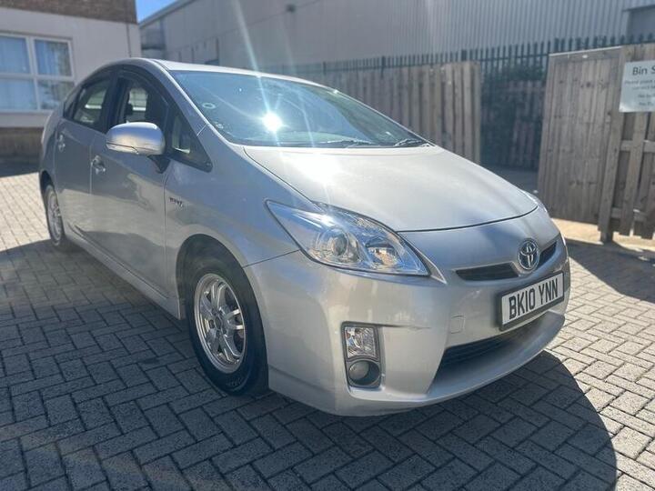 Toyota Prius 1.8 VVT-h T3 CVT Euro 5 (s/s) 5dr