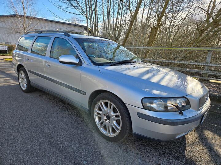 Volvo V70 2.4 S 5dr