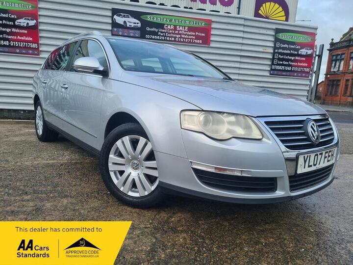 Volkswagen Passat 2.0 TDI SEL Euro 4 5dr Volkswagen Passat 2.0 TDI SEL Euro 4 5dr