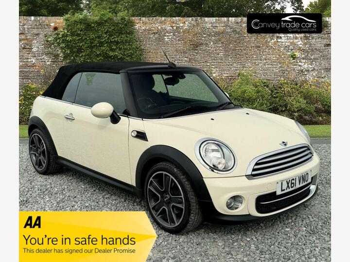 MINI CONVERTIBLE 2.0 Cooper D Auto Euro 5 2dr