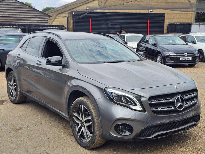 Mercedes-Benz GLA 1.6 GLA180 Urban Edition Euro 6 (s/s) 5dr