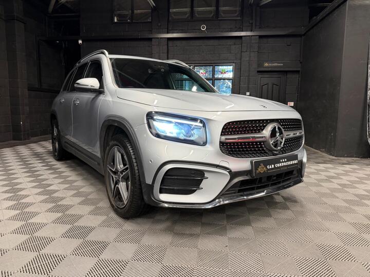 Mercedes-Benz GLB 1.3 GLB200 MHEV AMG Line (Executive) 7G-DCT Euro 6 (s/s) 5dr Mercedes-Benz GLB 1.3 GLB200 MHEV AMG Line (Executive) 7G-DCT Euro 6 (s/s) 5dr