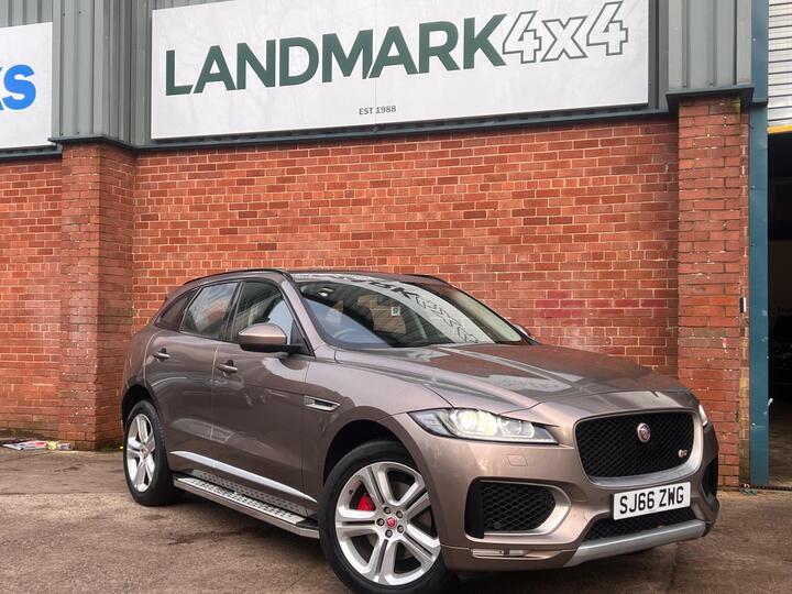 Jaguar F-PACE 3.0 D300 V6 S Auto AWD Euro 6 (s/s) 5dr Jaguar F-PACE 3.0 D300 V6 S Auto AWD Euro 6 (s/s) 5dr