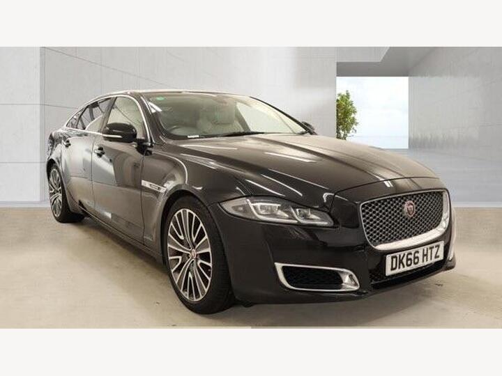 Jaguar XJ 3.0d V6 Autobiography Auto Euro 6 (s/s) 4dr (LWB)