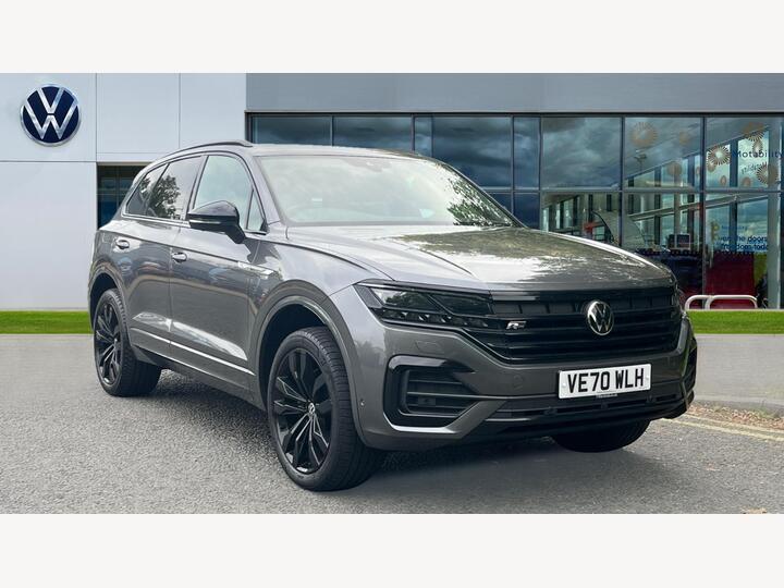 Volkswagen Touareg 3.0 TDI V6 Black Edition Tiptronic 4Motion Euro 6 (s/s) 5dr Volkswagen Touareg 3.0 TDI V6 Black Edition Tiptronic 4Motion Euro 6 (s/s) 5dr