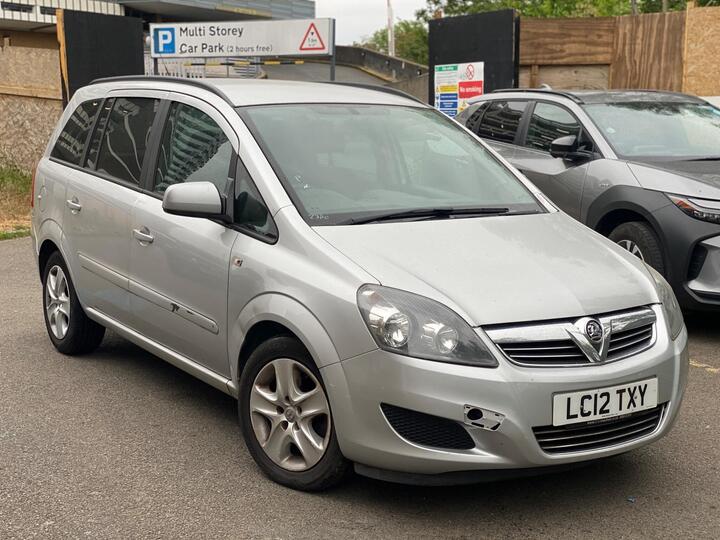 Vauxhall Zafira 1.6 16V Exclusiv Euro 5 5dr Vauxhall Zafira 1.6 16V Exclusiv Euro 5 5dr