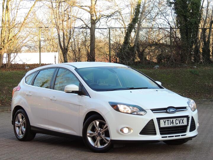 Ford Focus 1.6 TDCi ECOnetic Zetec Euro 5 (s/s) 5dr