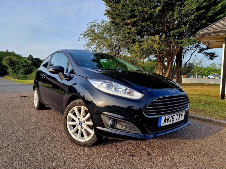 Ford Fiesta 1.0T EcoBoost Titanium Euro 6 (s/s) 3dr