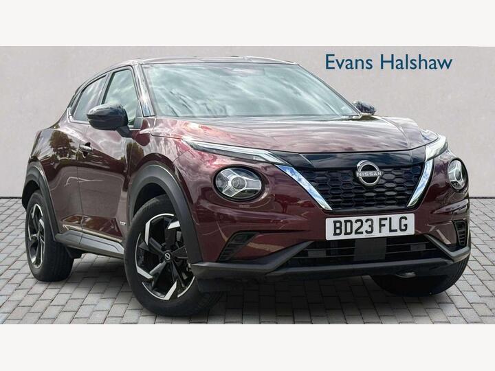 Nissan JUKE HATCHBACK 1.6 N-Connecta Auto Euro 6 5dr