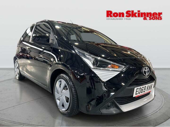 Toyota AYGO 1.0 VVT-i X-play Euro 6 5dr