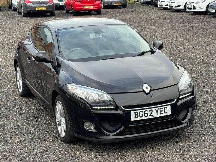 Renault Megane 1.5 DCi Dynamique TomTom Euro 5 (s/s) 3dr Renault Megane 1.5 DCi Dynamique TomTom Euro 5 (s/s) 3dr