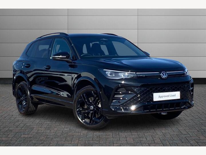 Volkswagen Tiguan 2.0 TSI Black Edition DSG 4Motion Euro 6 (s/s) 5dr Volkswagen Tiguan 2.0 TSI Black Edition DSG 4Motion Euro 6 (s/s) 5dr