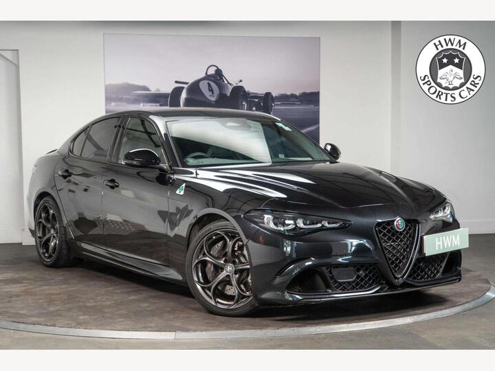 Alfa Romeo Giulia 2.9 V6 Bi-Turbo Quadrifoglio Auto Euro 6 (s/s) 4dr Alfa Romeo Giulia 2.9 V6 Bi-Turbo Quadrifoglio Auto Euro 6 (s/s) 4dr