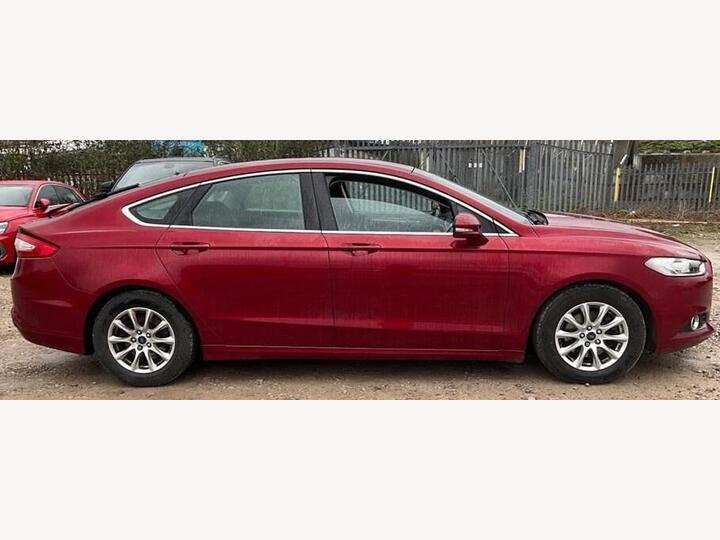 Ford Mondeo 1.6 TDCi ECOnetic Zetec Euro 5 (s/s) 5dr