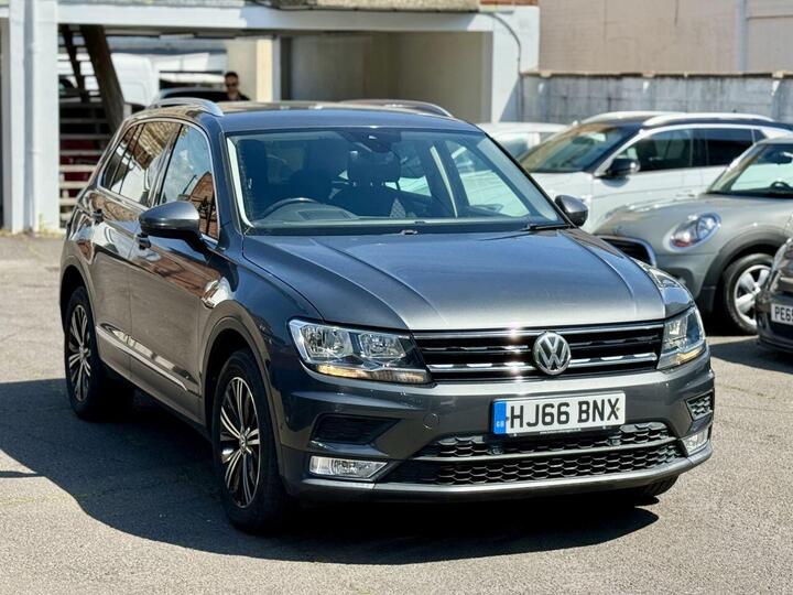 Volkswagen TIGUAN 2.0 TDI BlueMotion Tech SE Navigation DSG 4Motion Euro 6 (s/s) 5dr