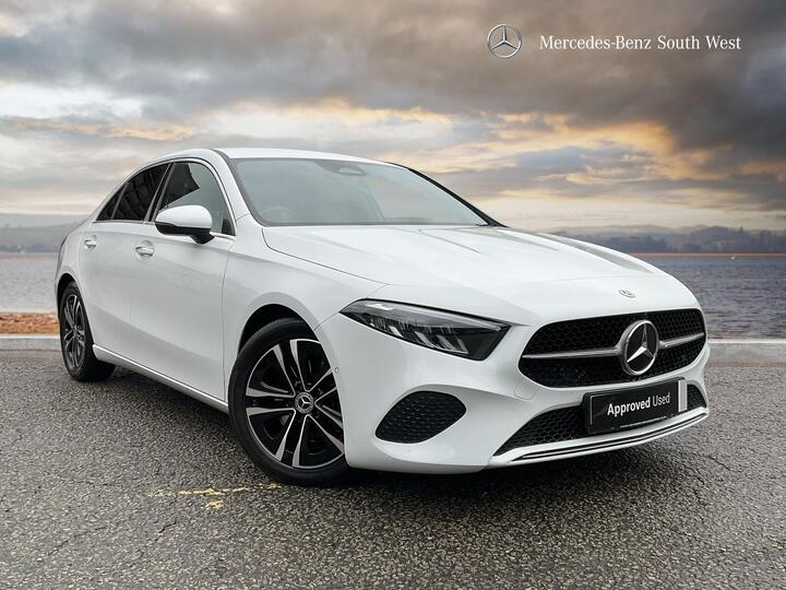 Mercedes-Benz A Class 2.0 A200d Sport (Executive) 8G-DCT Euro 6 (s/s) 4dr Mercedes-Benz A Class 2.0 A200d Sport (Executive) 8G-DCT Euro 6 (s/s) 4dr