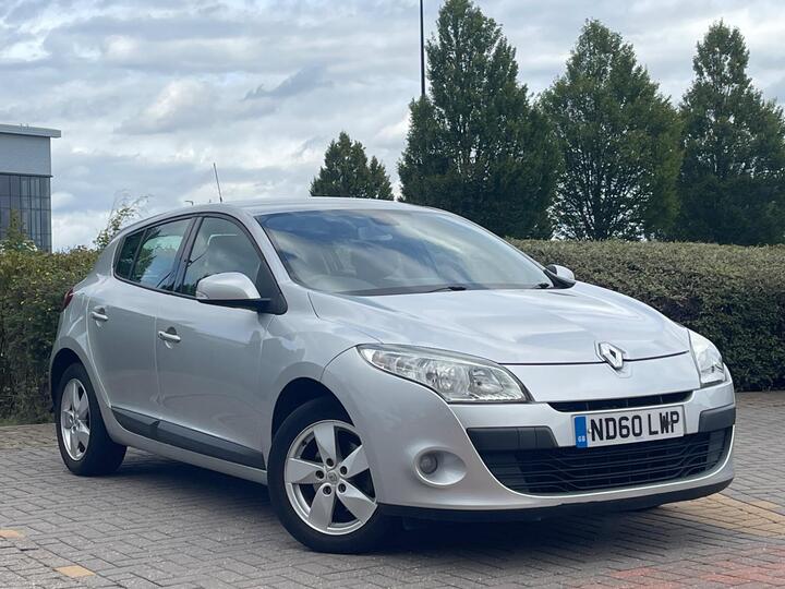 Renault Megane 1.6 16V Dynamique TomTom Euro 5 5dr