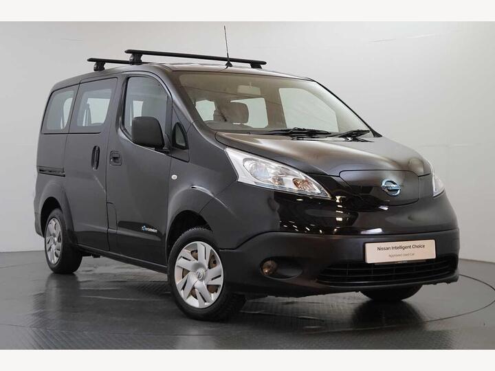 Nissan E-NV200 Combi 40KW Visia Auto With 7 Seats And Heat Pack Upgrade
