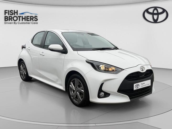 Toyota Yaris 1.5 VVT-h Icon E-CVT Euro 6 (s/s) 5dr