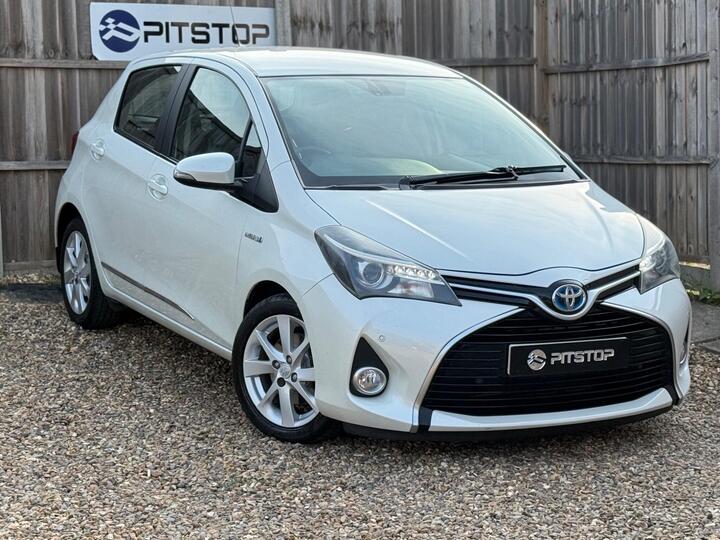 Toyota Yaris 1.5 VVT-h Excel E-CVT Euro 6 5dr (15in Alloy)