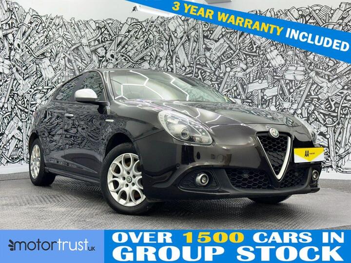 Alfa Romeo GIULIETTA 2.0 JTDM-2 Tecnica Euro 6 (s/s) 5dr Alfa Romeo GIULIETTA 2.0 JTDM-2 Tecnica Euro 6 (s/s) 5dr