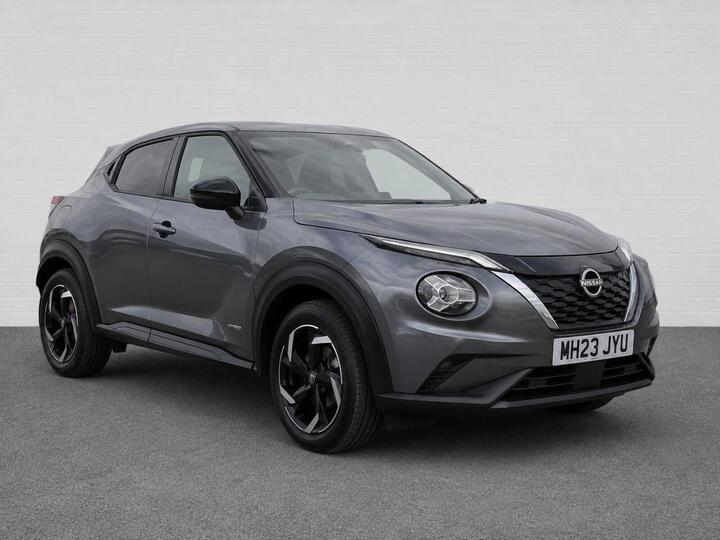 Nissan JUKE 1.6 N-Connecta Auto Euro 6 5dr