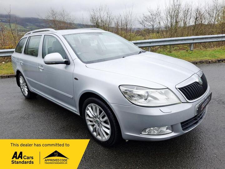 Skoda OCTAVIA 1.8 TSI Laurin & Klement DSG Euro 5 5dr Skoda OCTAVIA 1.8 TSI Laurin & Klement DSG Euro 5 5dr