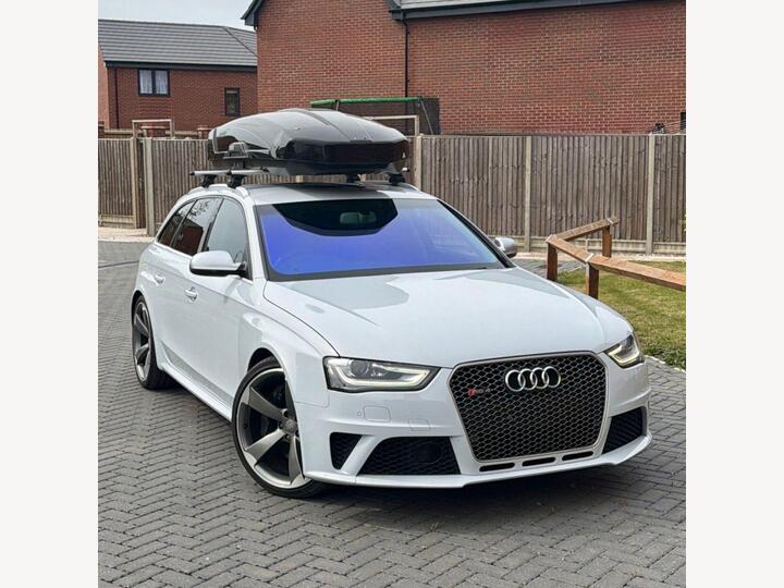 Audi RS4 Avant 4.2 FSI V8 S Tronic Quattro Euro 5 5dr