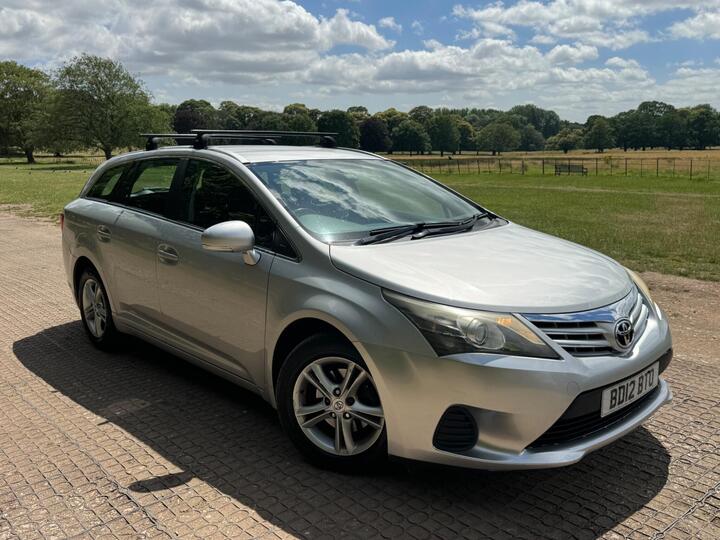 Toyota Avensis 2.0 D-4D T2 Tourer Euro 5 5dr