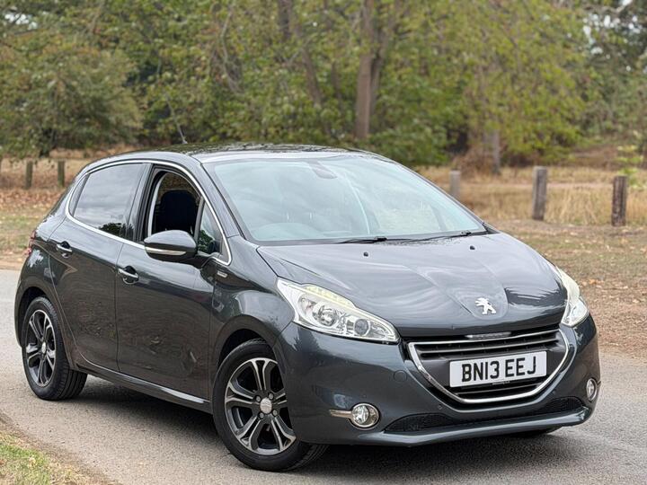 Peugeot 208 1.2 VTi Intuitive Euro 5 5dr