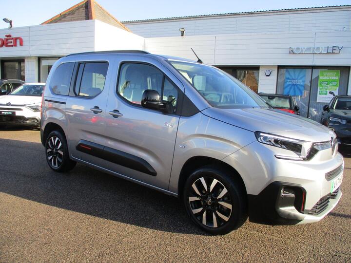 Citroen E-Berlingo 52kWh MAX M Auto 5dr (7.4kW Charger) Citroen E-Berlingo 52kWh MAX M Auto 5dr (7.4kW Charger)
