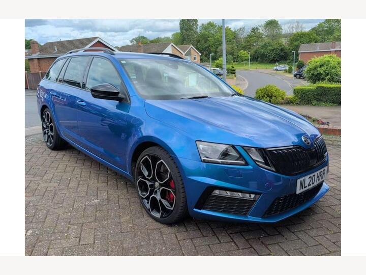 Skoda Octavia 2.0 TSI VRS Challenge DSG Euro 6 (s/s) 5dr Skoda Octavia 2.0 TSI VRS Challenge DSG Euro 6 (s/s) 5dr
