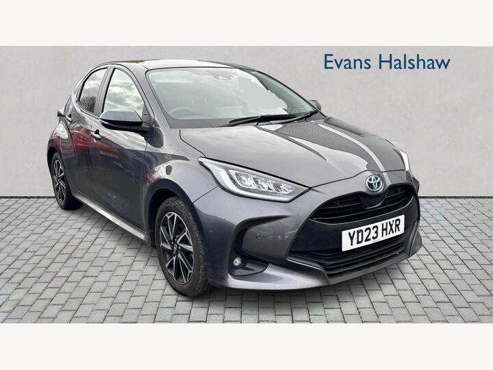 Toyota Yaris 1.5 VVT-h Design E-CVT Euro 6 (s/s) 5dr