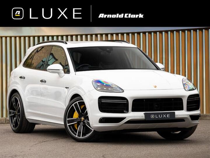 Porsche Cayenne 4.0 V8 E-Hybrid 14.1kWh Turbo S TiptronicS 4WD Euro 6 (s/s) 5dr Porsche Cayenne 4.0 V8 E-Hybrid 14.1kWh Turbo S TiptronicS 4WD Euro 6 (s/s) 5dr