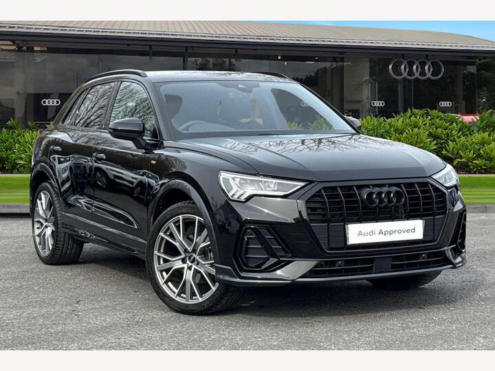 Audi Q3 1.5 TFSI CoD 35 Black Edition S Tronic Euro 6 (s/s) 5dr
