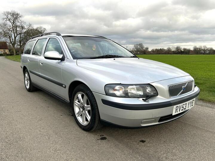 Volvo V70 2.4 S 5dr