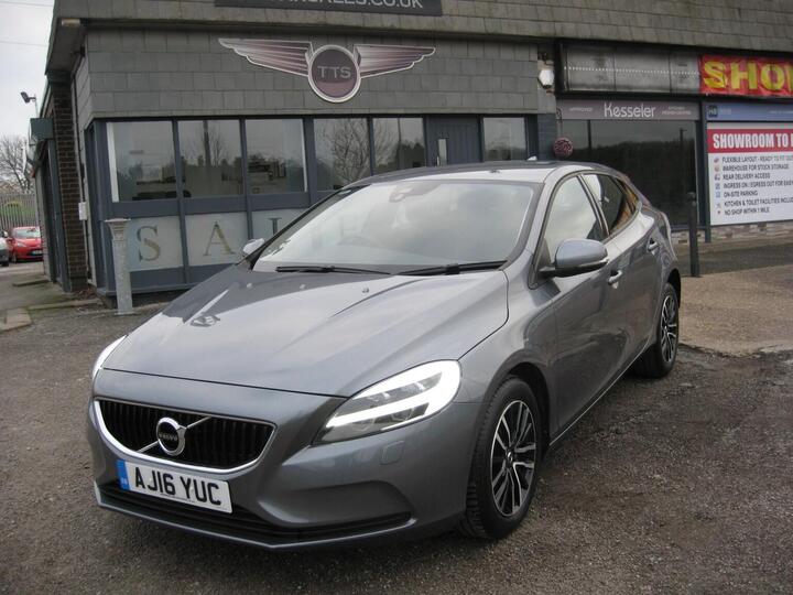 Volvo V40 2.0 T2 Momentum Euro 6 (s/s) 5dr